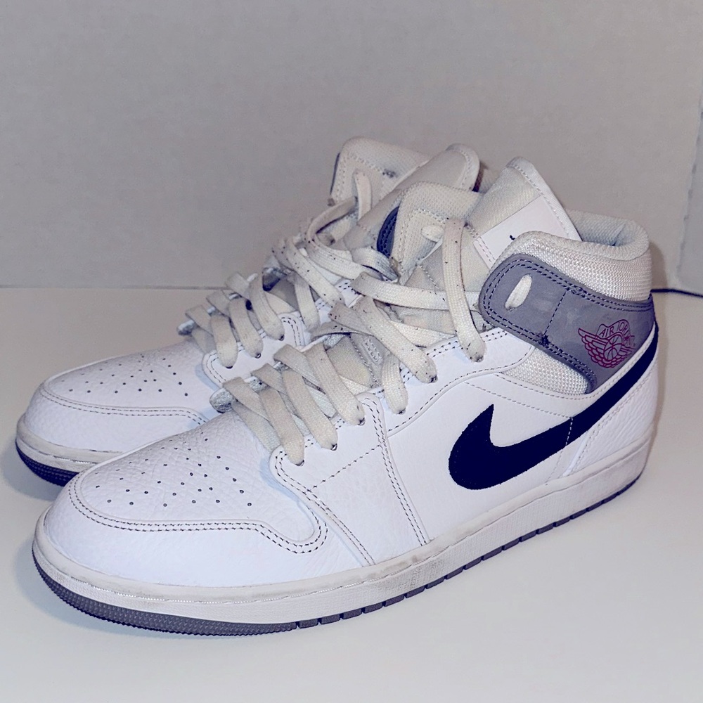 12M-Jordan 1 Mid Paris-White/Navy/Red-Pre-Owned